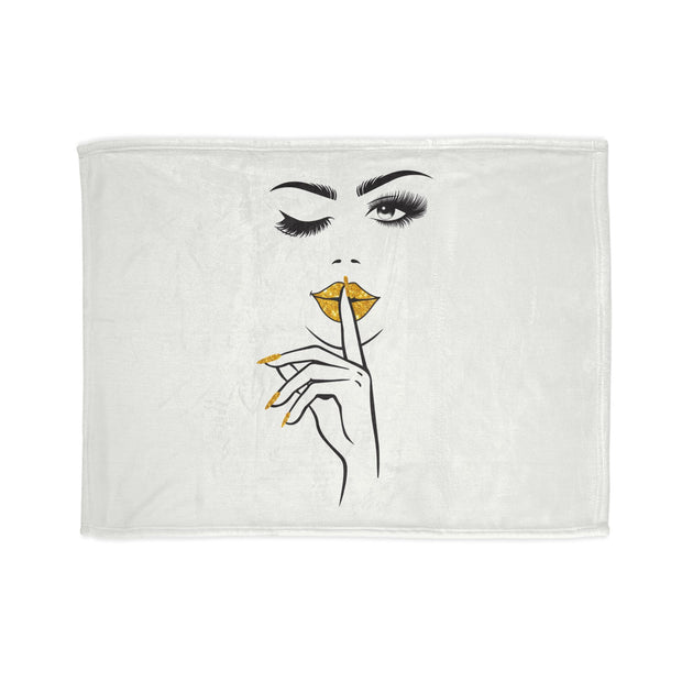 Serene Bombshell Chic Whispering Lips Blanket | Cozy Decorative Throw